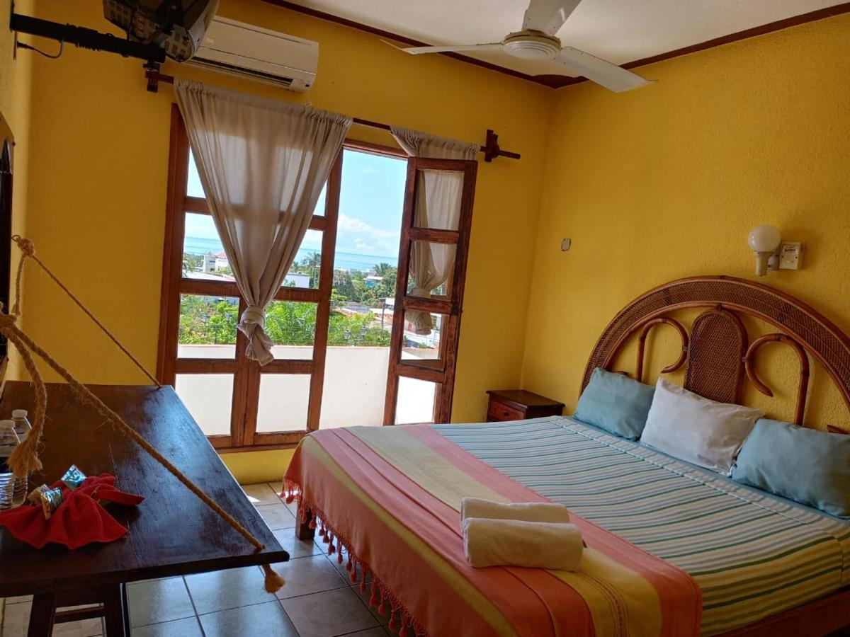 Hotel Casa Juanita Puerto Escondido  Dış mekan fotoğraf